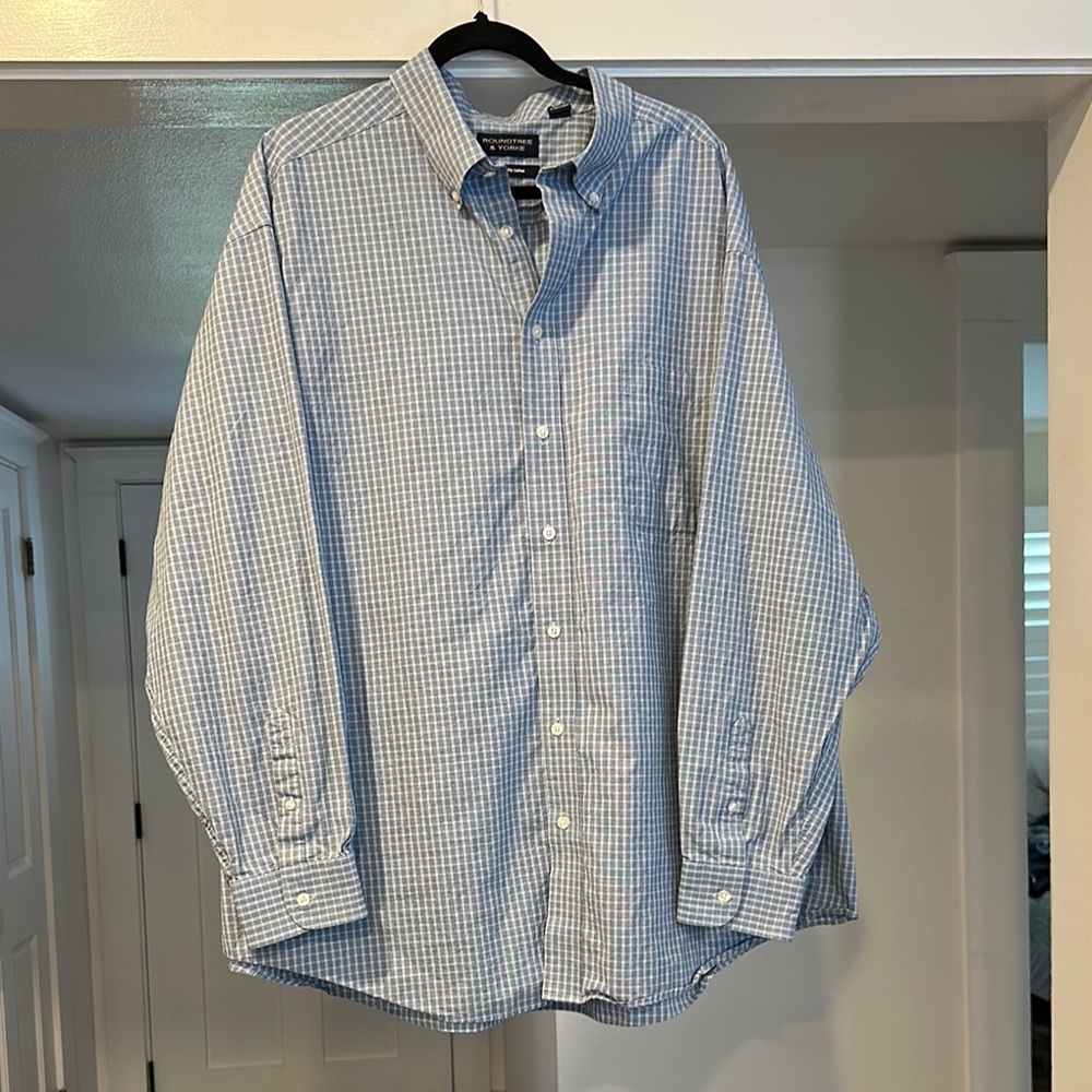 Roundtree & Yorke Blue Casual Button Down Shirt